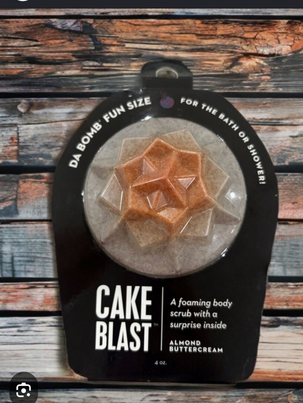 Cake Blast Almond Buttercream Foaming Body Scrub - Prize Inside